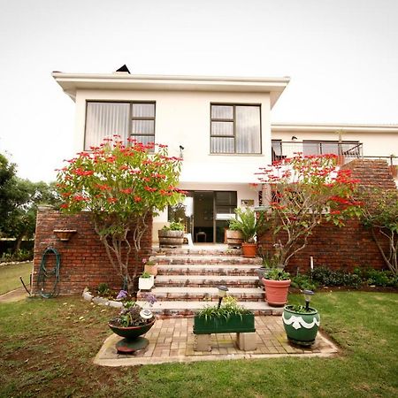 Rest Assured Stilbaai Apartment Luaran gambar
