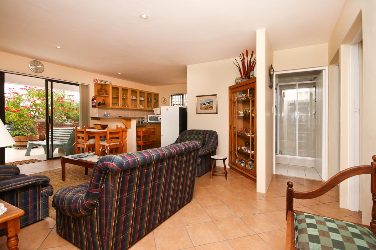 Rest Assured Stilbaai Apartment Luaran gambar